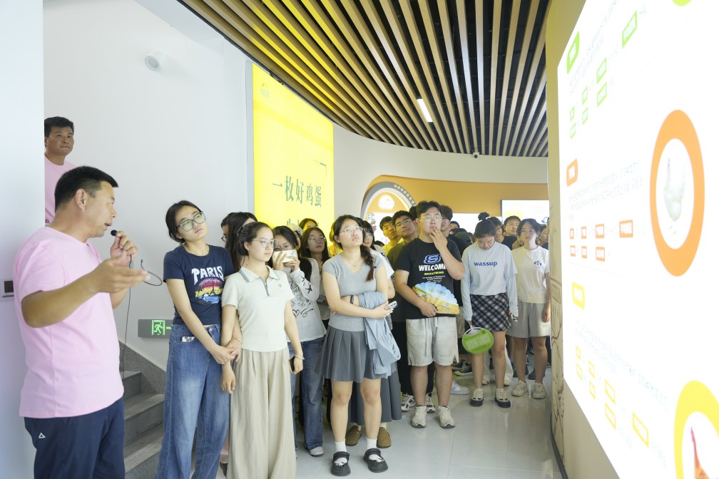 【長田動態(tài)】校企聯(lián)動促融合 攜手共進(jìn)筑未來——山東理工大學(xué)師生參訪長田實業(yè)